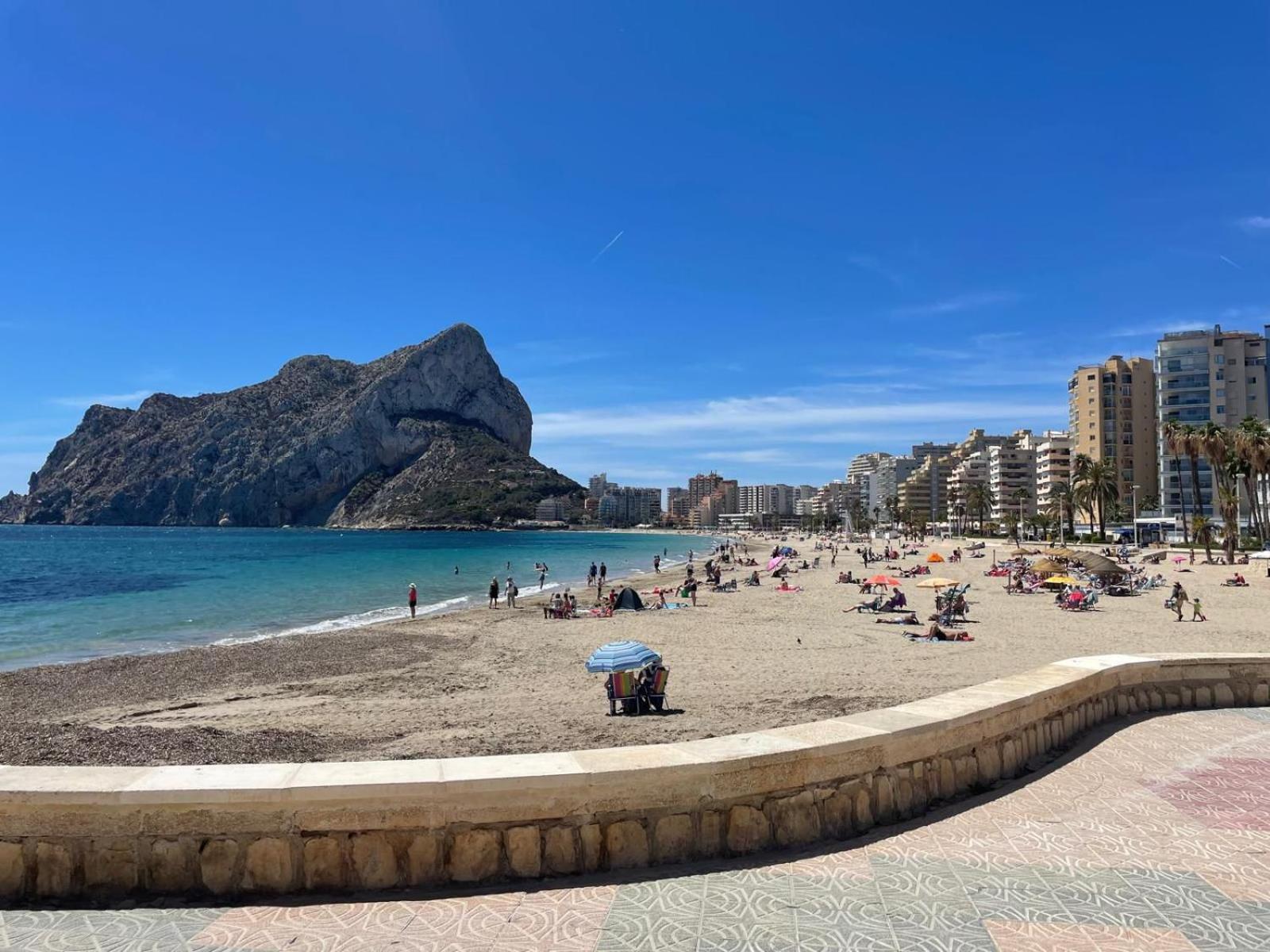 Eerstelijns Appartement Vive Cada Momento Zeezicht En Pal Aan De Boulevard En Strand Calpe, Toplocatie Exteriör bild